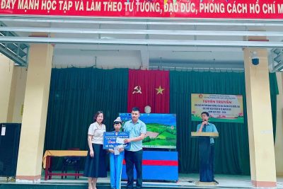 Chia sẻ yêu thương